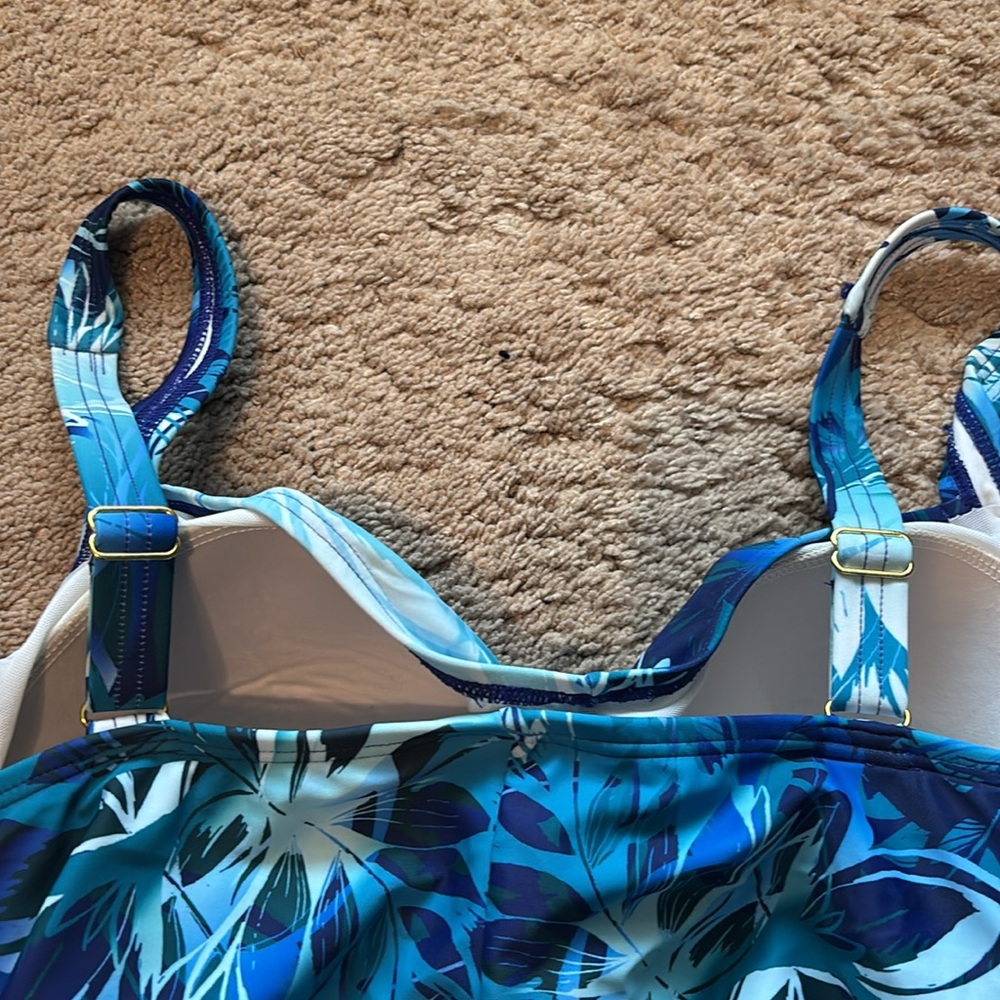 NWOT Swimsuits for All Blue and White Patterned One Piece Size 22 - Picture 4 of 9